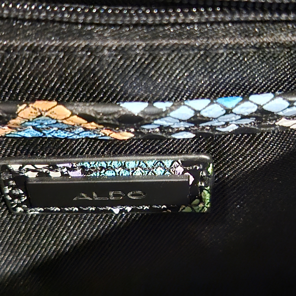 Colorful Patterned Chain Shoulder Bag - Picture 5 of 7